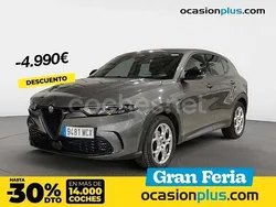 Gris / plata Usado 2022 Alfa Romeo Tonale Sprint SUV | 24.750 € (Precio justo)