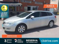 Gris Usado 2012 Opel Astra Selective Familiar | 5990 € (Precio justo)