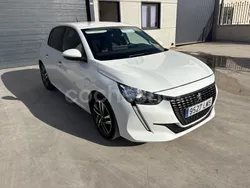 Blanco Usado 2021 Peugeot 208 Allure Utilitario | 9999 € (Super precio)
