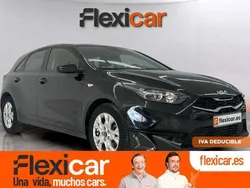 Amarillo Usado 2023 Kia Ceed Berlina | 16.890 €