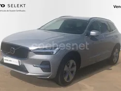 Gris / plata Usado 2022 Volvo XC60 Core SUV | 36.500 € (Precio justo)