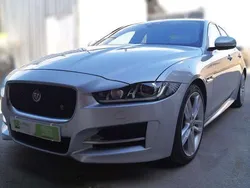 Gris Usado 2016 Jaguar XE R-Sport Berlina | 17.700 € (Precio justo)