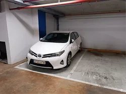 Blanco Usado 2013 Toyota Auris Active Berlina | 7700 € (Precio justo)
