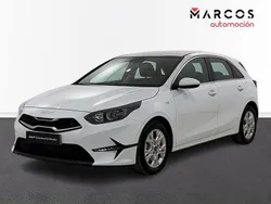 Blanco Usado 2023 Kia Ceed | 21.000 € (Caro)