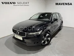 Negro Usado 2023 Volvo V60 CC Core Familiar | 42.700 € (Precio justo)