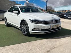 Blanco Usado 2015 VW Passat Sportline Berlina | 15.999 € (Precio justo)