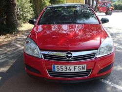 Rojo Usado 2005 Opel Astra GTC Coupe | 5950 €