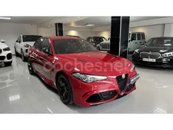 Rojo Usado 2021 Alfa Romeo Giulia Quadrifoglio Berlina | 69.900 € (Caro)