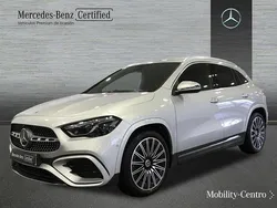 Iridiumsilver, metallic paint Usado 2023 Mercedes GLA220 AMG line SUV | 44.900 €