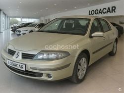 Beige Usado 2006 Renault Laguna II Dynamique Berlina | 3500 € (Precio justo)