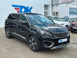 Negro Usado 2020 Peugeot 5008 Allure Monovolumen | 17.900 €