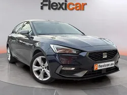 Azul Usado 2022 Seat Leon Reference Familiar | 19.590 € (Caro)