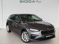 Gris Nuevo 2025 Skoda Scala Selection Utilitario | 22.900 € (Precio justo)