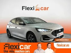 Gris / plata Usado 2023 Ford Focus ST-Line Berlina | 19.490 € (Precio justo)