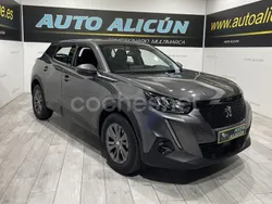 Gris / plata Usado 2022 Peugeot 2008 Active SUV | 14.800 € (Precio justo)