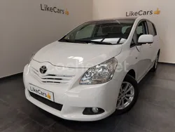 Blanco Usado 2011 Toyota Verso Active Monovolumen | 8495 € (Precio justo)