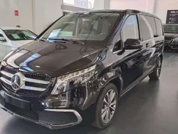 Mercedes V220