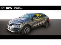 Gris / plata Usado 2024 Renault Arkana Evolution SUV | 27.950 € (Un poco caro)