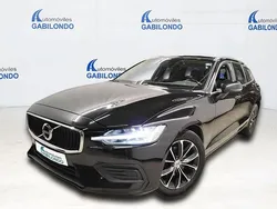 Negro Usado 2020 Volvo V60 Momentum Familiar | 25.900 € (Precio justo)