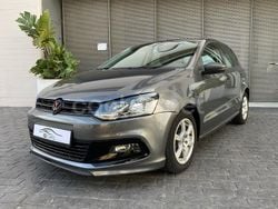 Gris / plata Usado 2010 VW Polo Sport Berlina | 7800 € (Precio justo)