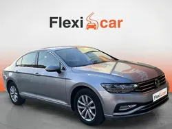 Gris Usado 2020 VW Passat Berlina | 17.990 € (Precio justo)
