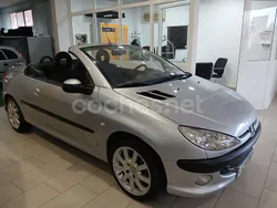 Gris / plata Usado 2001 Peugeot 206 Descapotable | 4400 € (Un poco caro)