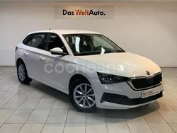 Usado 2020 Skoda Scala Active Utilitario | 13.990 € (Un poco caro)
