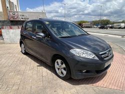 Gris Usado 2006 Honda FR-V Executive Monovolumen | 2950 €