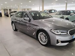 Gris / plata Usado 2021 BMW 520 Comfort Edition Berlina | 41.100 € (Caro)