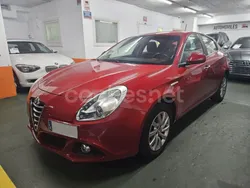Rojo Usado 2016 Alfa Romeo Giulietta Distinctive Utilitario | 9990 € (Un poco caro)