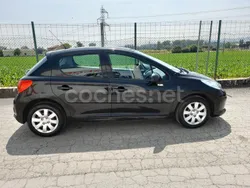 Negro Usado 2007 Peugeot 207 Berlina | 4100 € (Precio justo)