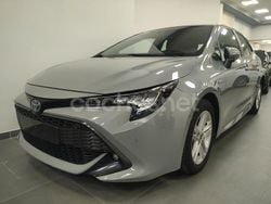 Gris / plata Usado 2021 Toyota Corolla Business Edition Berlina | 19.500 € (Un poco caro)