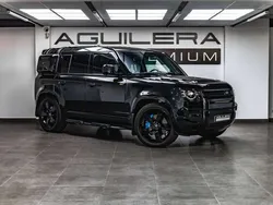 Negro Usado 2023 Land Rover Defender SE SUV | 87.990 € (Precio justo)