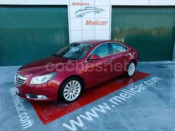 Granate Usado 2009 Opel Insignia Cosmo Berlina | 7990 € (Un poco caro)
