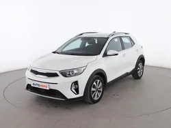 Blanco Usado 2023 Kia Stonic SUV | 15.899 € (Precio justo)