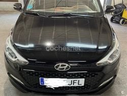 Negro Usado 2015 Hyundai i20 Berlina | 8000 € (Precio justo)