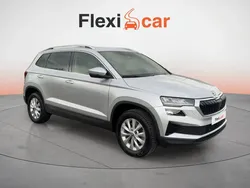 Gris Usado 2023 Skoda Karoq Ambition SUV | 20.090 € (Buen precio)