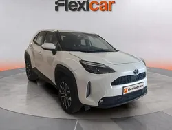 Blanco Usado 2024 Toyota Yaris Hybrid Active | 22.490 € (Precio justo)