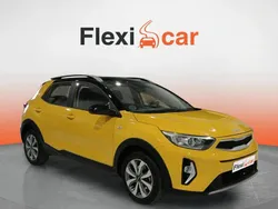 Amarillo Usado 2023 Kia Stonic SUV | 12.890 € (Precio justo)