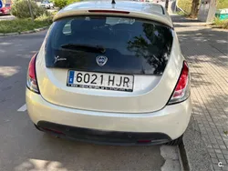 Blanco Usado 2012 Lancia Ypsilon Gold Utilitario | 4250 € (Super precio)