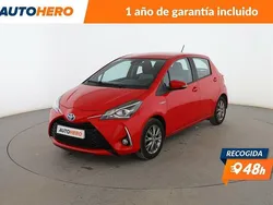 Rojo Usado 2019 Toyota Yaris Hybrid Berlina | 16.699 € (Un poco caro)
