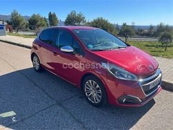 Rojo Usado 2016 Peugeot 208 Style Utilitario | 4990 € (Buen precio)