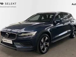 Azul Usado 2022 Volvo V60 CC Ultimate Familiar | 32.900 € (Precio justo)