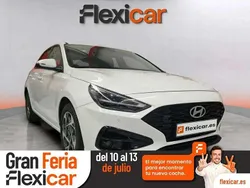 Blanco Usado 2024 Hyundai i30 Berlina | 19.490 € (Precio justo)