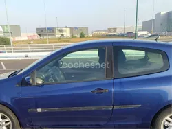 Azul Usado 2006 Renault Clio II Dynamique Berlina | 2500 € (Buen precio)