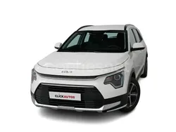 Blanco Usado 2025 Kia Niro SUV | 26.650 € (Precio justo)
