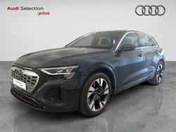 Azul Usado 2023 Audi Q8 e-tron S-Line SUV | 95.500 €