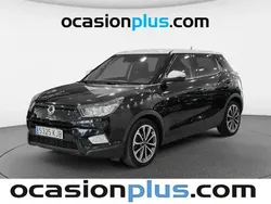 Negro Usado 2018 Ssangyong Tivoli Limited SUV | 11.682 € (Precio justo)