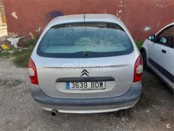 Gris / plata Usado 2001 Citroën Xsara Picasso Monovolumen | 1000 € (Super precio)