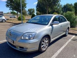 Gris / plata Usado 2003 Toyota Avensis Sol Berlina | 3600 € (Buen precio)